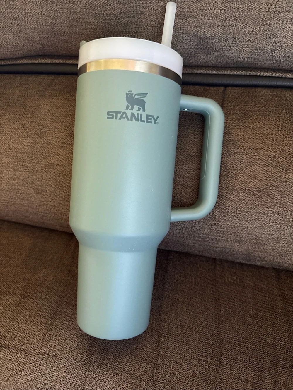 Stanley x Magnolia 40oz H2.0 Flowstate Quencher Tumbler - Serene Green?